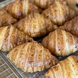 ครัวซองต์เนยสด