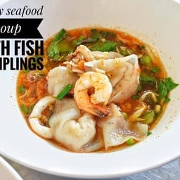 เกี๊ยวปลาต้มยำ