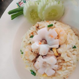 ข้าวผัดทะเล