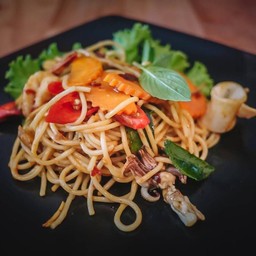 สปาเก็ตตี้ขี้เมารวมมิตร
