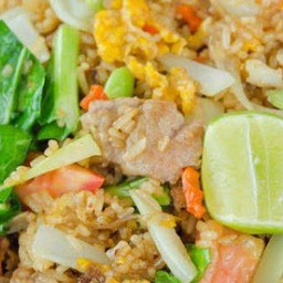 ข้าวผัดหมู
