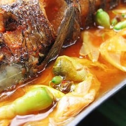 แกงส้มแปัะซะปลานิลทอด(น้ำหนักปลา1ก.ก)