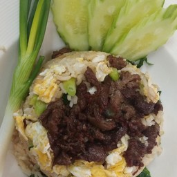 ข้าวผัดเนื้อเค็ม