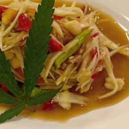 ส้มตำรักกัญ รังสิต - คลองหลวง