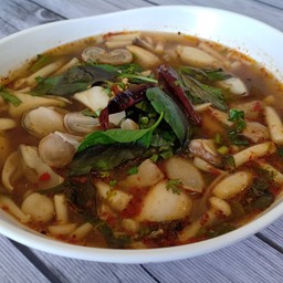 ต้มแซ่บเห็ด