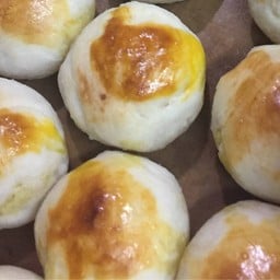 อิ่มเอม Bake & Bev