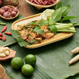 น้ำตกคอหมูย่าง