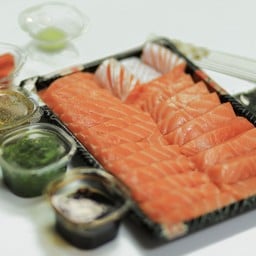 แซลม่อนสดจากนอร์เวย์ ซาซิมิ Silly Salmon