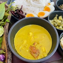 ขนมจีนน้ำยาปูชุดทาน 3 ท่าน