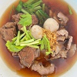 เกาเหลาลูกชิ้นเนื้อสด
