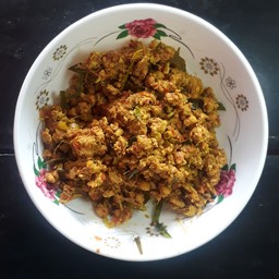 คั่วกลิ้งหมู