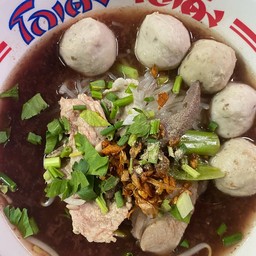 ก๋วยเตี๋ยวหมูน้ำตก