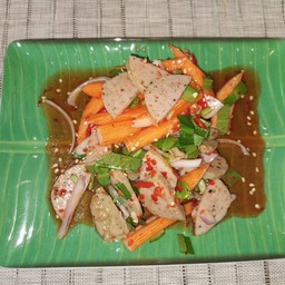 ยำหมูยอ