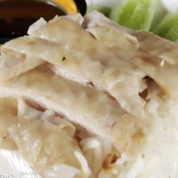 ข้าวหน้าเป็ดย่าง   บะหมี่เป็ดย่าง Yes  P2