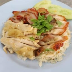 ข้าวรวม 3 อย่าง