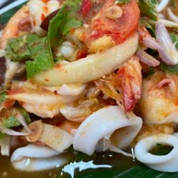 ยำวุ้นเส้นทะเล