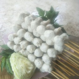 ลูกชิ้นเอ็นหมูไม้ละ