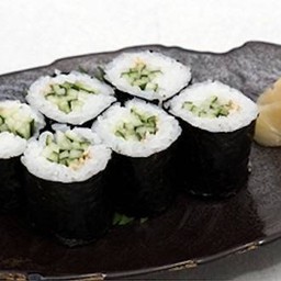 ข้าวห่อสาหร่ายไส้แตงกวา