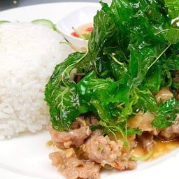 ข้าวกะเพราเนื้อลาย