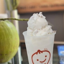 สมูทตี้มะพร้าวเผาไม่ใส่นมโฟลทไอศครีมกะทิสด