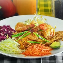 Pad Thai Fried Noodle Thai Style with Shrimp
