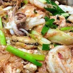 สุกี้แห้งปลาหมึก