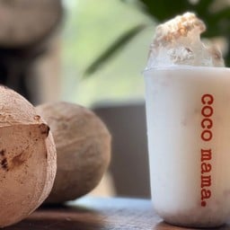 สมูทตี้มะพร้าวเผาไม่ใส่นมพรัอมเต๋ามะพร้าวหอมนุ่มนิ่ม