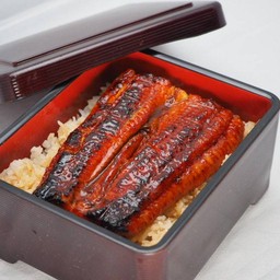 ข้าวหน้าปลาไหลย่าง น้ำจิ้มดั่งเดิม