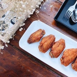 ปีกไก่ทอดน้ำปลา