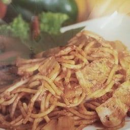 Spaghetti or Penne Amatichana Sauce