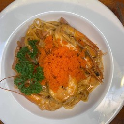 สปาเก็ตตี้กุ้งซอส eat me