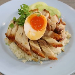 ข้าวหมูกรอบ