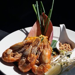 ผัดไทยกุ้งสด