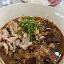 เจมส์โภชนา ก๋วยเตี๋ยวเรือ