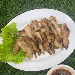 เนื้อย่างจิ้มแจ่ว