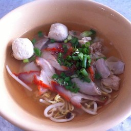 ก๋วยเตี๋ยวน้ำใส