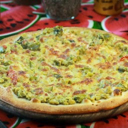 Pizza Chicken Green Curry