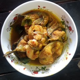 ผัดเผ็ดปลาดุก