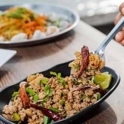 ส้มตำ พี่อี๊ดตำถาด หัวพญานาค สงขลา สงขลา