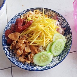 แม่กับป้าอาหารตามสั่ง