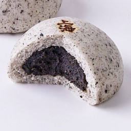 ซาลาเปางาดำ  (เจ)