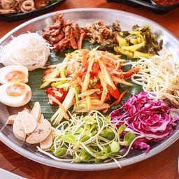 ตำถาดพี่อี้ด