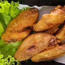 ปีกไก่ทอดน้ำปลา