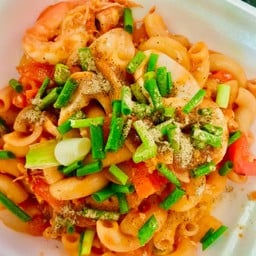 ผัดมักกะโรนีทะเล