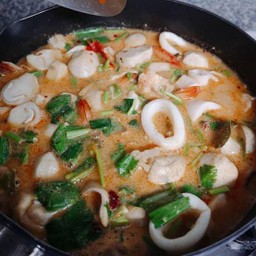 ต้มยำรวมมิตรน้ำข้น