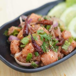 ลาบแซลม่อน(ดิบ)