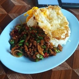 ตำแซ่บ ข้าวเหนียว ไก่ทอด By ครัวอ้ายแซม หลัง ม.ราชภัฎเชียงใหม่