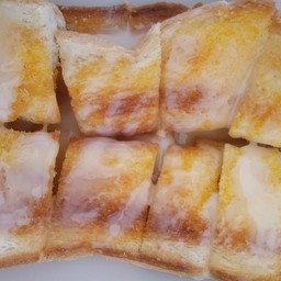 ขนมปังปิ้งเนยนม 3แผ่น