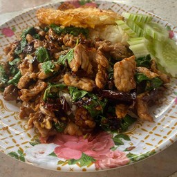 กะเพราแสบใส้