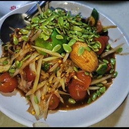 ก๋วยเตี๋ยวลูกชิ้นปลาเยาวราช & ส้มตำแนนนี่ & ก๋วยจั๊บญวนอุบลเส้นสด